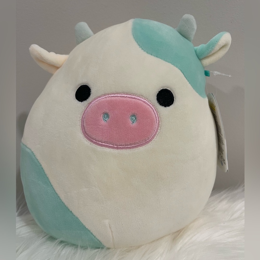 Squishmallow 8" belena